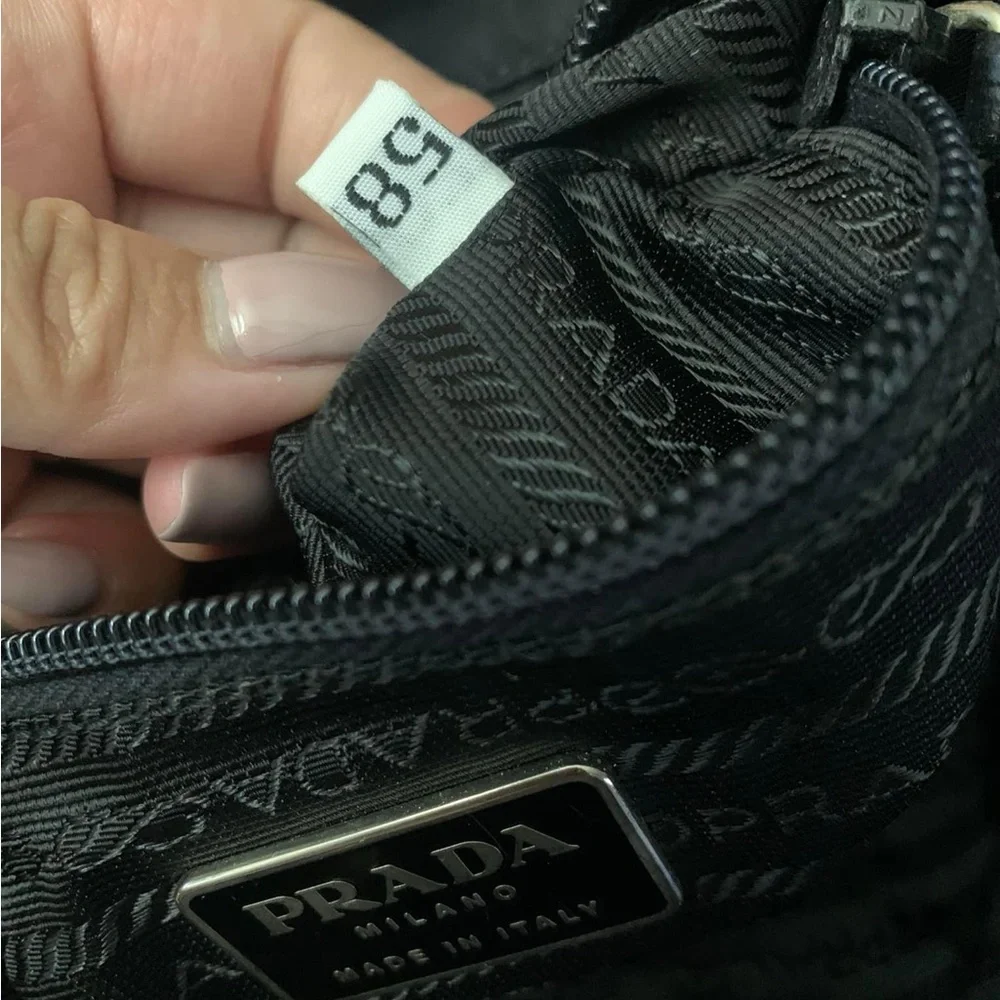 SOLD ❌❌❌❗️🖤🖤🖤PRADA Blk Nylon Classic 
Medium Backpack🖤🖤🖤 - Picture 13 of 16